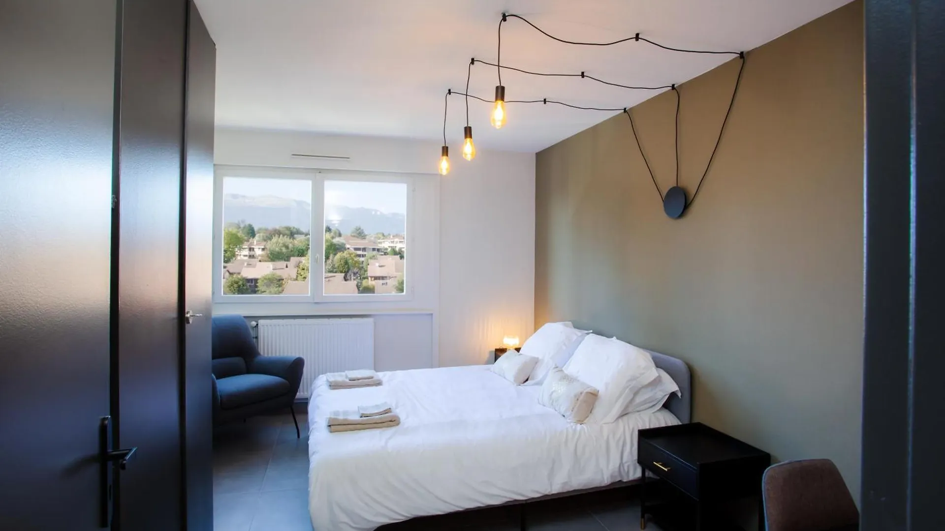 Apartment Appartement Neuf Moderne A Louer Ferney-Voltaire