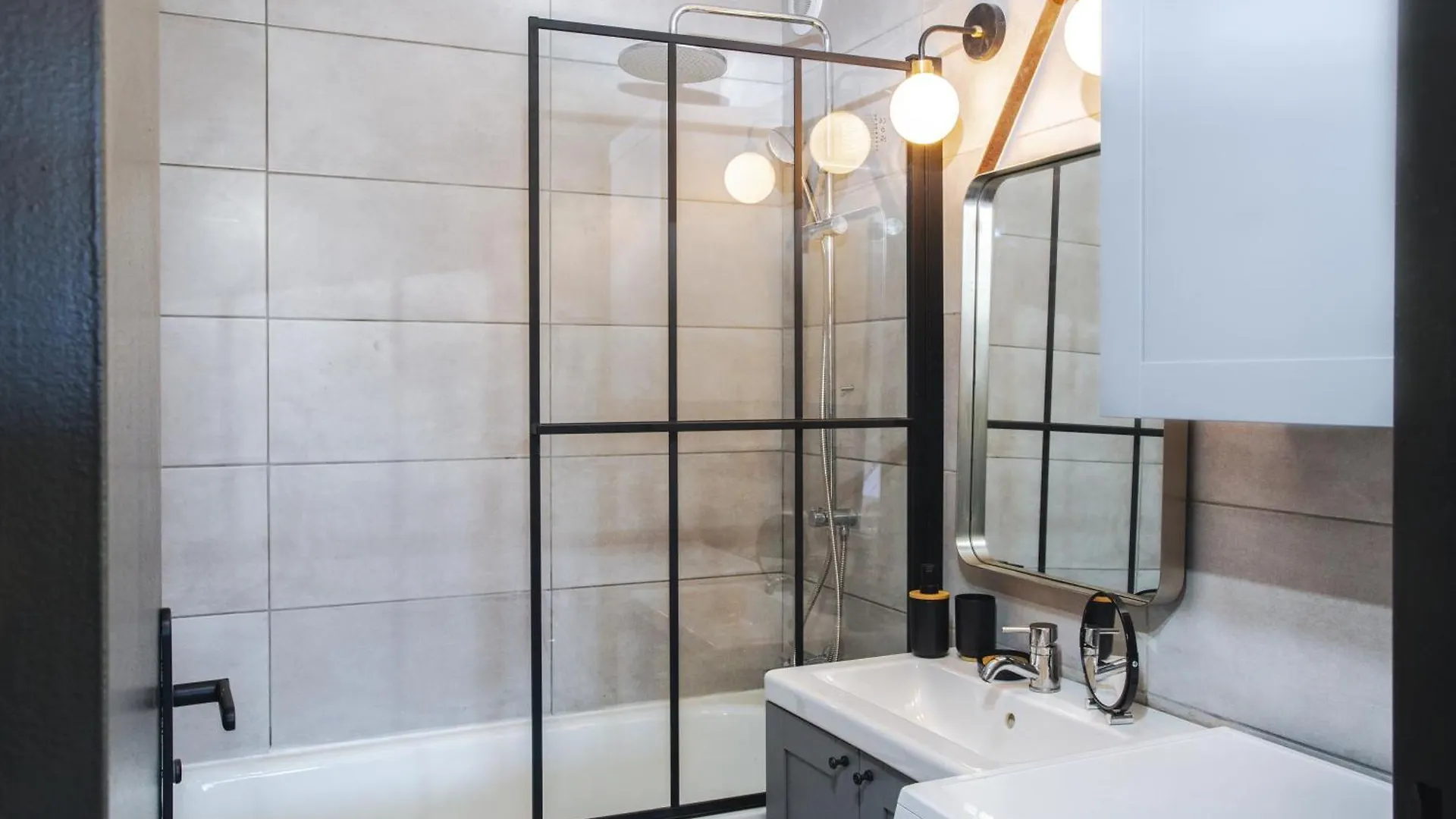 Apartment Appartement Neuf Moderne A Louer Ferney-Voltaire