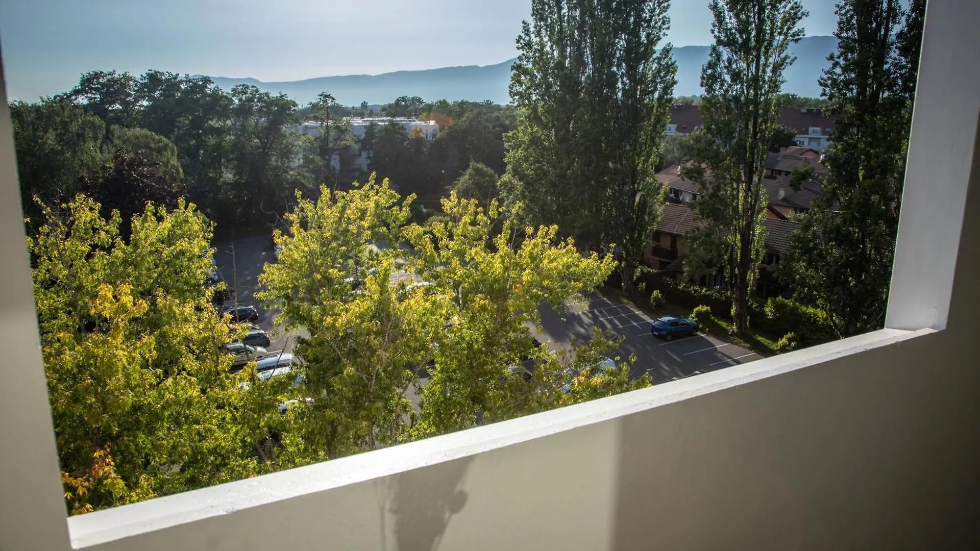 Appartement Neuf Moderne A Louer Ferney-Voltaire
